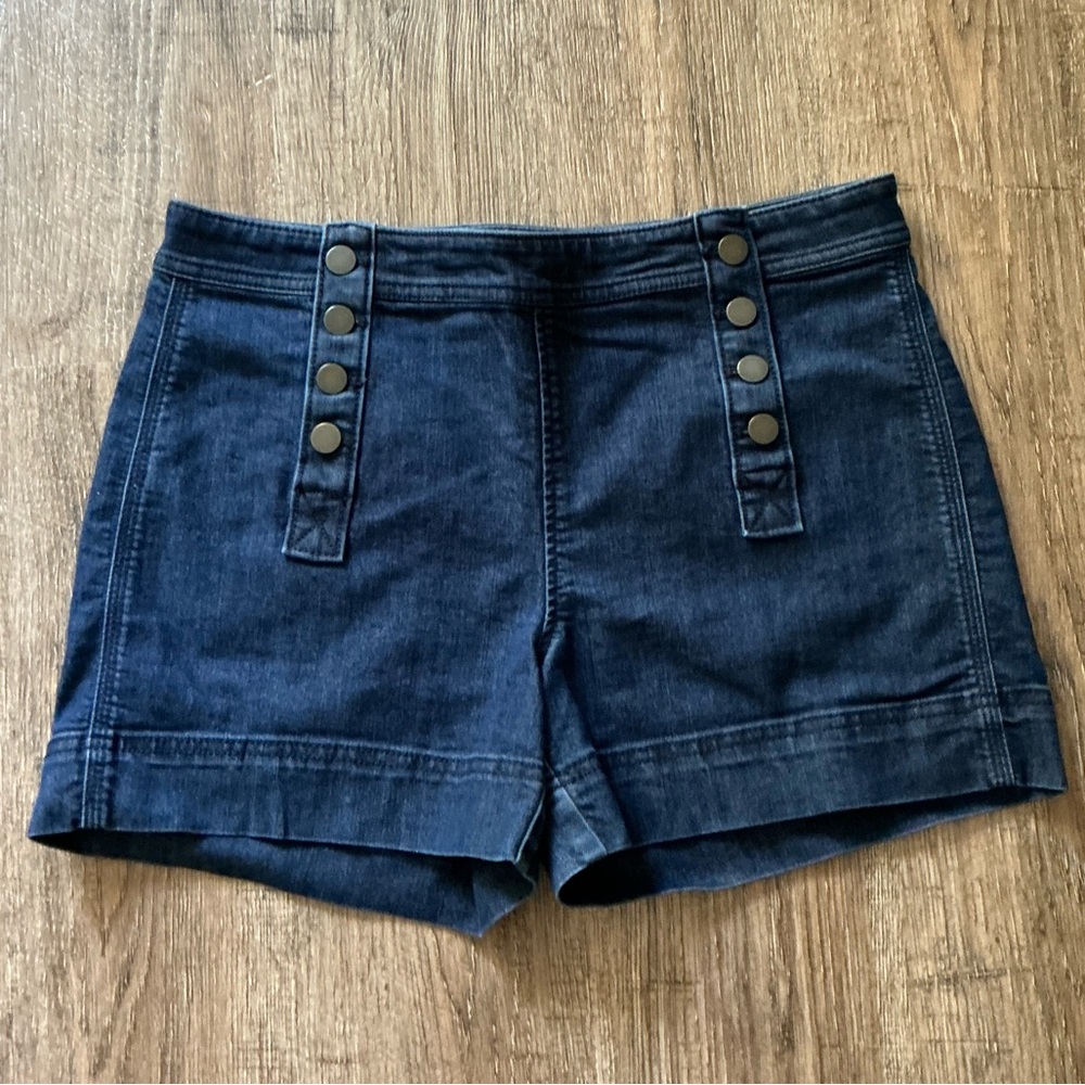 Loft Button Front Pull-on Denim Shorts Size 28/6